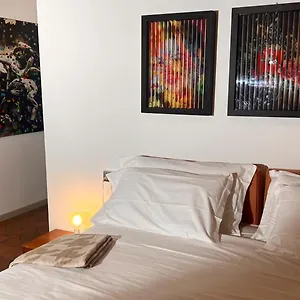 https://casa-viola.it-lombardy.com